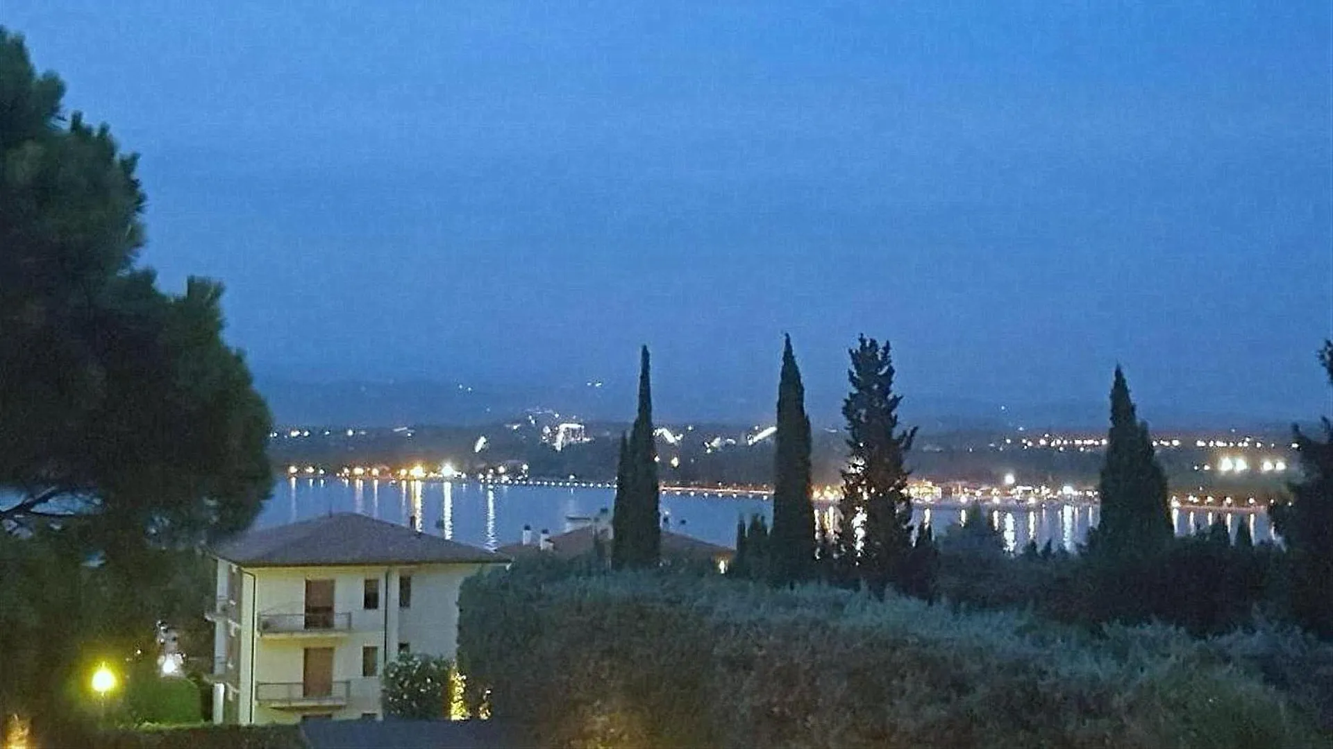 Appartamento Peschiera 페스키에라델가르다 0*,  이탈리아